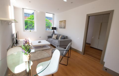 City Horizons  Apartment in Brentford