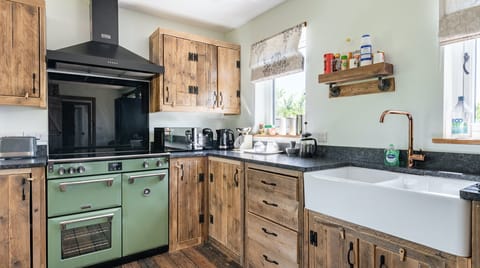 Green Springtide Apartment in East Devon District