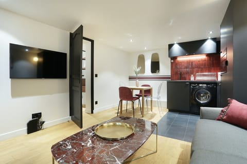 Portes Ouvertes Apartment in Paris