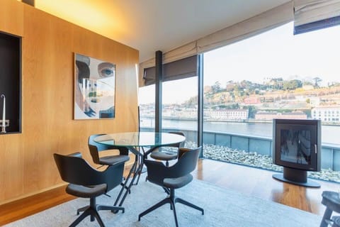 Viticulture by the River Apartment in Porto