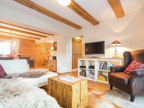 Chalet Rustikal Condo in Ellmau