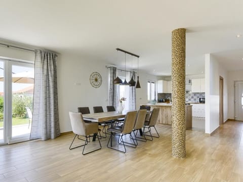 Play in the Sunshine Apartment in Šibenik-Knin County, Croatia
