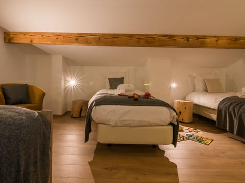 Mauve Mountain Apartment in Megève