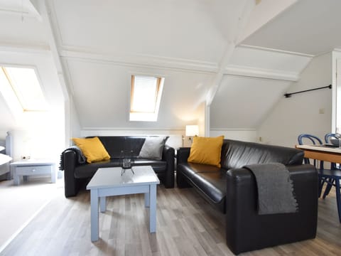 Love by the Lake Apartment in Wolphaartsdijk