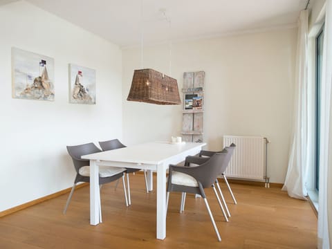 Little Oystercatcher Condo in The Hague