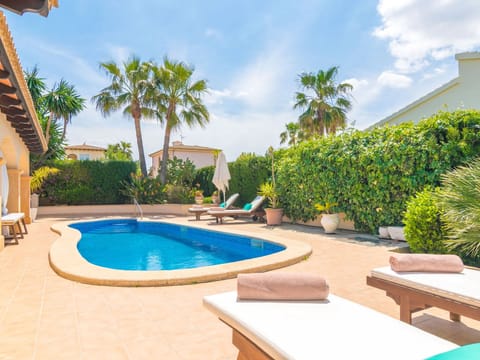 Terracotta Palm Apartment in Son Serra de Marina