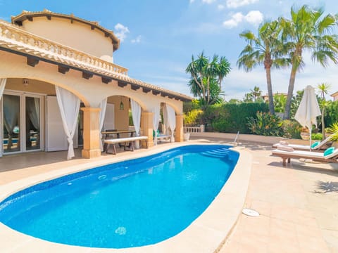 Terracotta Palm Apartment in Son Serra de Marina