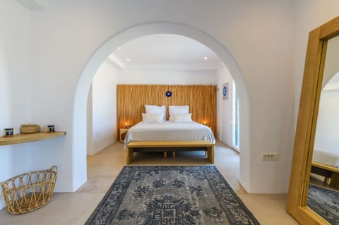 Apollo's Walls Apartment in Mykonos, Mikonos 846 00, Greece