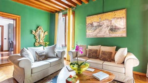 Emerald Masquerade Appartement in San Marco