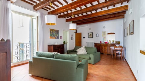 Pistachio Pesto Apartment in Arezzo