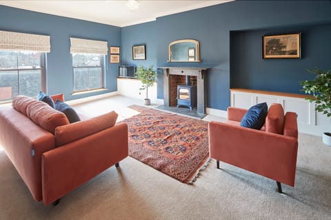 Coral & Sapphire  Condo in Saltburn