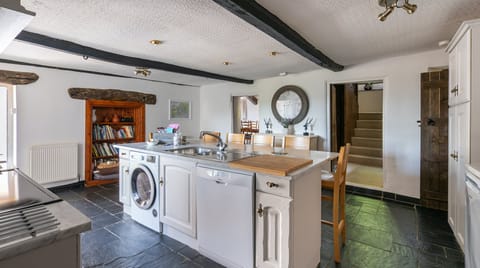 Old Farmhouse Cabin in North Devon District