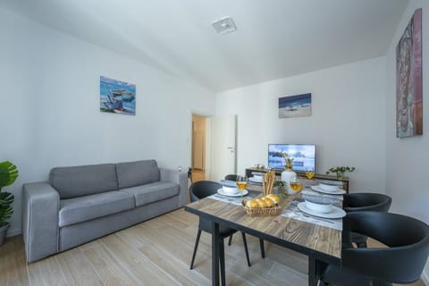 New Lake City Apartment in Lugano