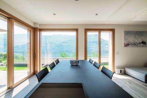 Golden Mile Rock Apartment in Canton of Ticino