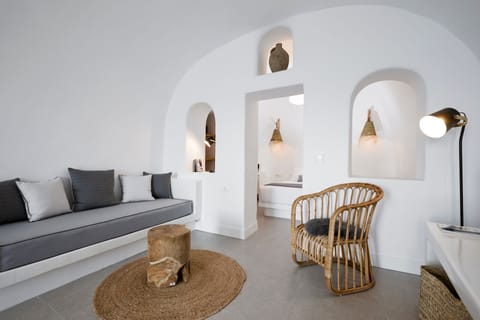 The Way of Bliss Apartment in Oia