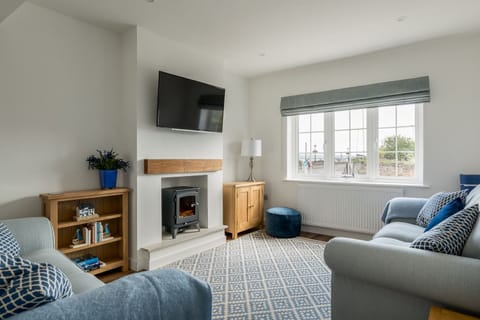 Shipping Forecast Condo in Poole
