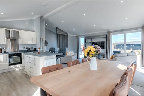 The Great Lake Escape Apartment in West Devon District