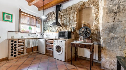 The Vine Harvest Villa in Alt Penedès