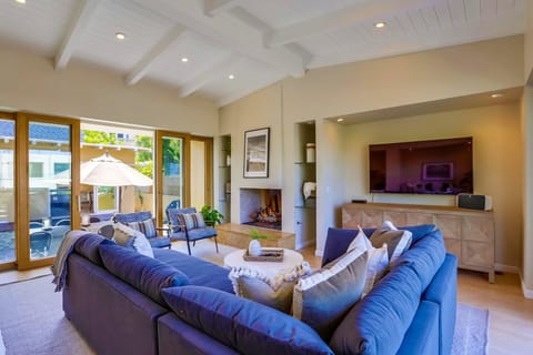 Warm Ocean Current Condo in La Jolla Shores