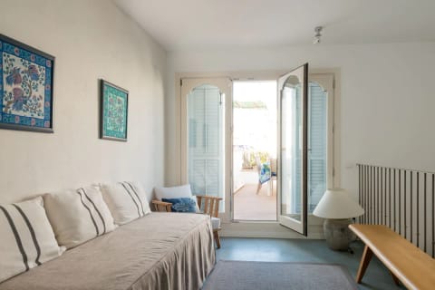 Coastal Melody Townhouse in Sitges