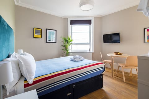 Mod Stripes Apartment in City of Westminster