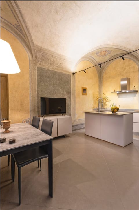 Child of the Renaissance Apartment in Florence