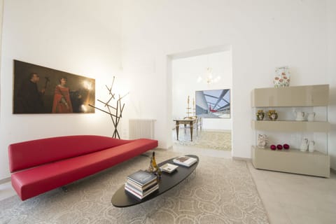 The First Moon Apartment in Palermo