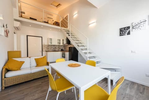 Sunshine Loft Condo in Florence