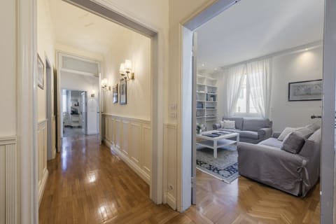 Venerable Age Apartment in Florence