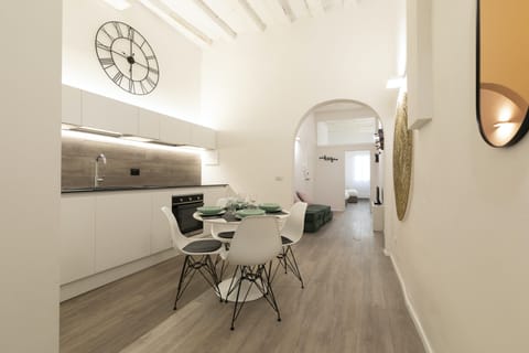 San Frediano Flair Condo in Florence