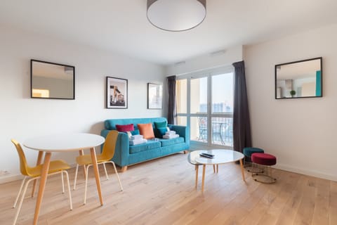 Pierre & Marie Apartment in Île-de-France