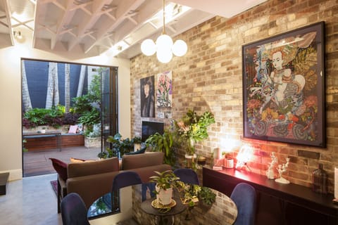 Five Star Opera Condo in Sydney