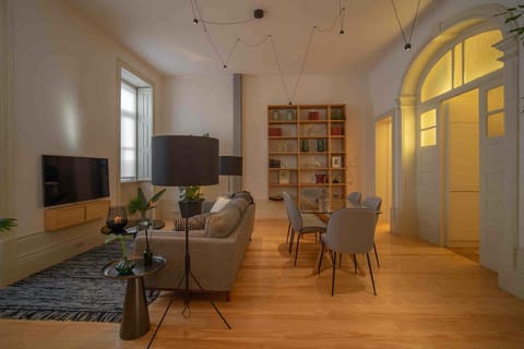 The Art of Calm Apartment in Porto
