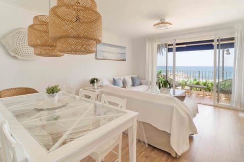 The Moon Bay Apartment in Maresme