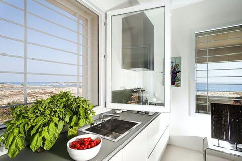 Framed Views Apartment in Portopalo di Capo Passero