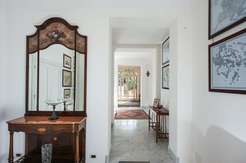 Aristocratic Elegance Apartment in Sicily