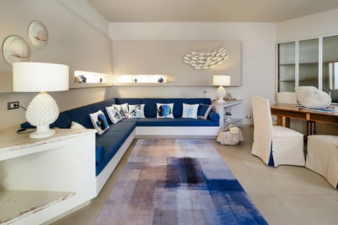 The Royal Blue Sea Apartment in San Vito Lo Capo