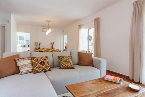 Orange Shades of Green Apartment in Sitio de Calahonda