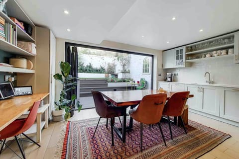 Fulham Gallery House in London