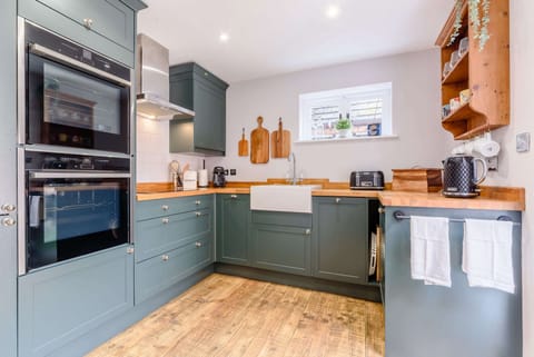 Sweet Sonnet Apartment in Stratford-upon-Avon