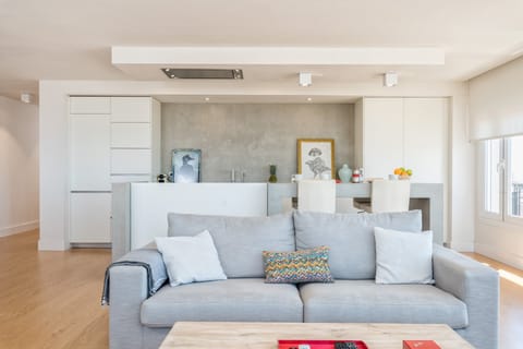 Cornucopia Corner Apartment in Malaga