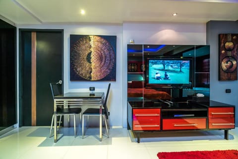 Ruby Rose  Condo in Patong