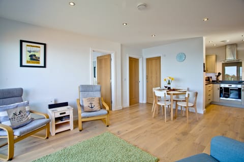 Verdant Bay Apartment in Brixham