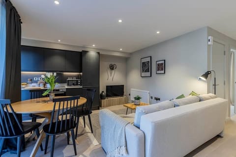 When the Lakes Call Apartment in England