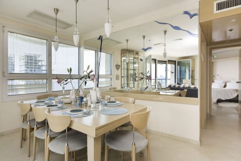 Skyline Waltz Apartment in Tel Aviv-Yafo