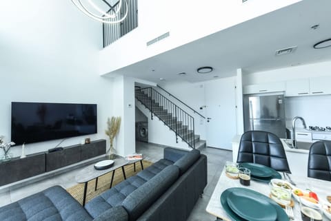 Cloudy Lemonade Apartment in Tel Aviv-Yafo