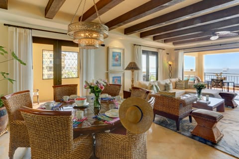 A Slice of Paradiso Apartment in Cabo San Lucas