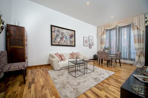 Chocolate Pastel Apartment in San Marco