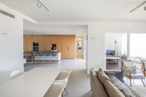 Spring Hill Haven Apartment in Tel Aviv-Yafo