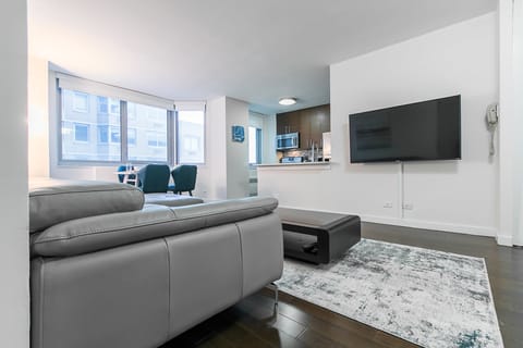 East River Breeze Apartment in Midtown